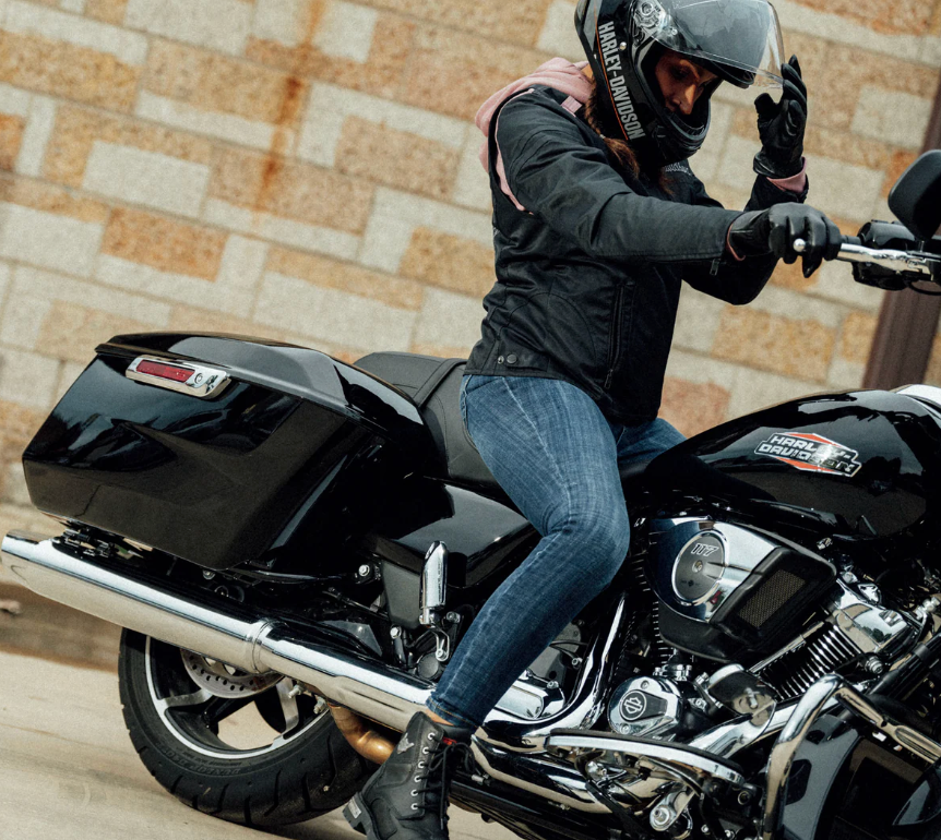 WOMEN'S JACKETS & OUTERWEAR